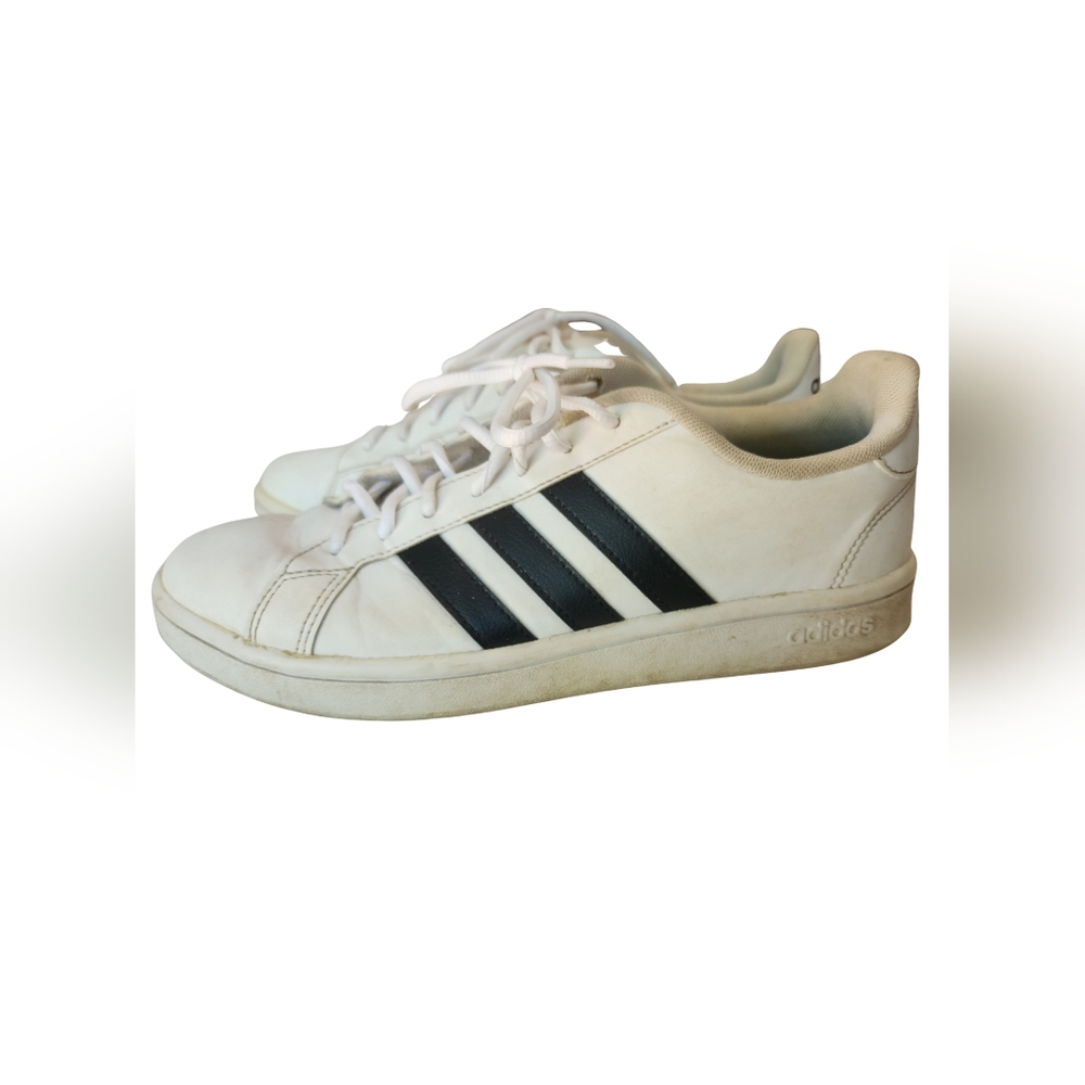 Adidas Men’s White Sneakers w/ Black Stripes Size 8.5. Pre‑Owned, Good Condition - Picture 3 of 4